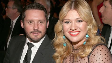 Kelly Clarkson Dishes On Sex Life With Brandon Blackstock Were A Lot