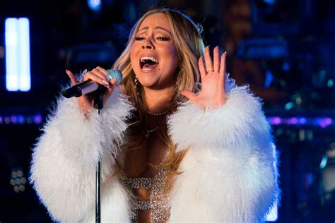 Mariah Carey Redeems Herself On New Year’s Eve In Times Square The New York Times