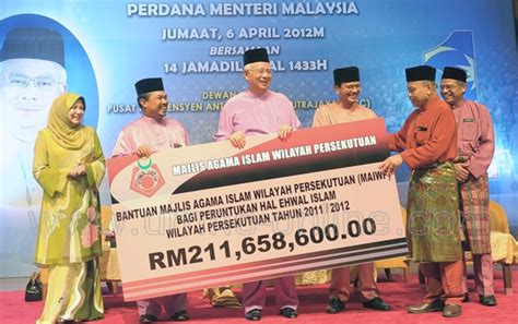 Bantuan khas lembaga zakat selangor (lzs). Malaysian View: Najib Umum Peruntukan RM211.6 Juta Bagi ...