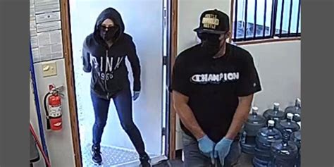 las vegas police ask for help locating suspects in armed robbery