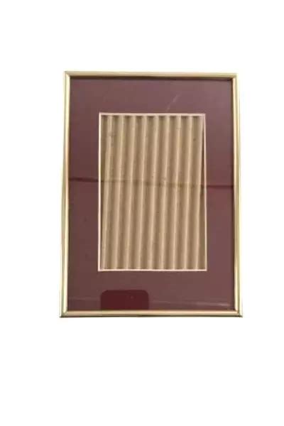 Gold Toned Metal 5 In X 7 In Maroon Matting Hammered Edge Free Standing