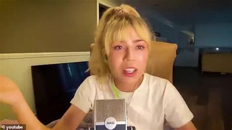 Former Nickelodeon Star Jennette Mccurdy Reveals Her Late Mom