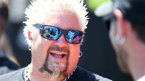 The Best Burgers We Ve Seen On Diners Drive Ins And Dives