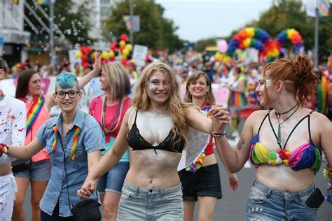 37 Beautiful Photos Of Lgbtq Pride Celebrations Around The World Huffpost