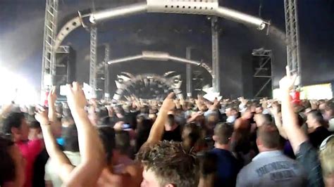 Evil Activities Live Defqon 1 2009 Neophyte Feat The Stunned Guys Army Of Hardcore Youtube