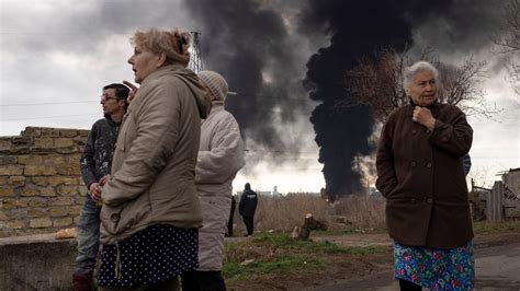 civilians flee sumy after evacuation corridor opens as 2 million refugees leave ukraine cnn