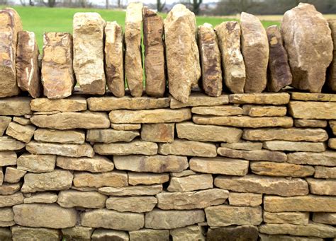 Horsham Stone Natural Walling Horsham Stone And Reclamation