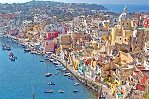 Port of Procida, gulf of Naples. : europe
