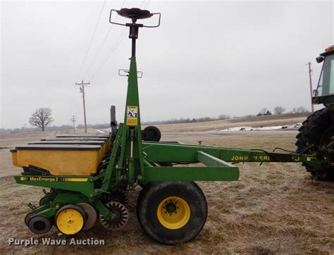 John Deere 7240 No Till Planter In Chillcothe Mo Item De6005 Sold