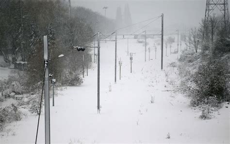 World Of Technology Heavy Snow In Europe Leads To Road Rail And Air