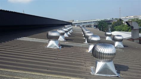 Vent ini akan menjadi tempat keluarnya udara panas yang naik ke atap rumah. Gambar Ventilasi udara untuk pabrik dan gudang oleh Turbin ...