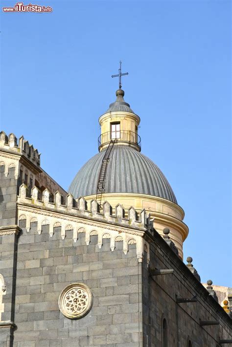 Sole di sicilia is located in randazzo. Particolare della Cattedrale di Randazzo in Sicilia ...