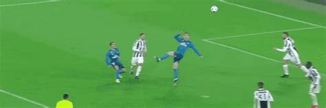 Cristiano Ronaldo Physics Explains His Epic Bicycle Kick Inverse