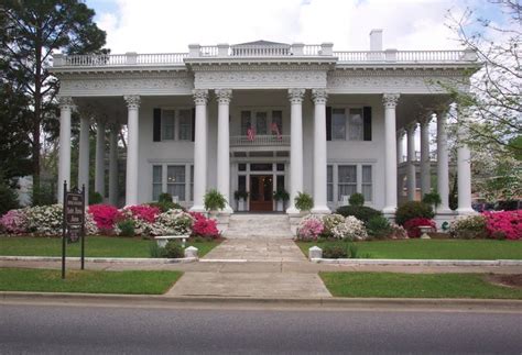 The Annual Eufaula Pilgrimage Is Alabamas Oldest Tour Of Homes