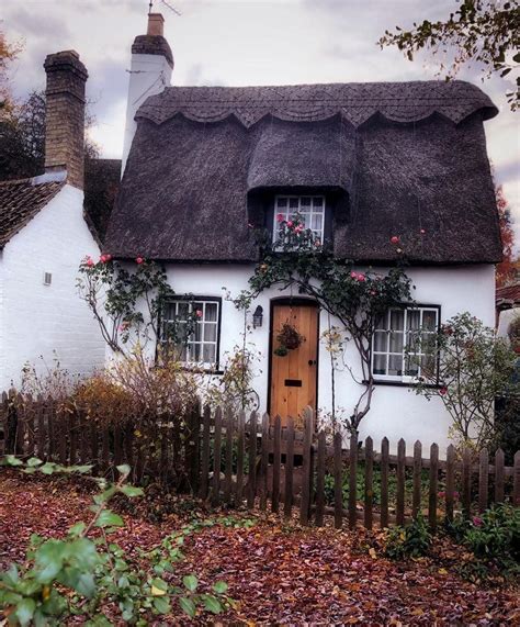 Chocolate Box Cottage In Bourn In Cambridgeshire Dream Cottage