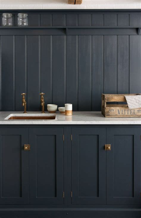 Shop our kitchen cabinets department to customize your shaker white coordinating cabinet hardware today at the home depot. Top Hardware Styles To Pair With Your Shaker Cabinets ...