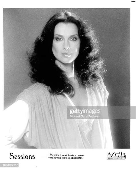 Actress Veronica Hamel Photos Et Images De Collection Getty Images