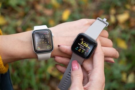 It also only has one button which. Apple Watch Series 5 vs Fitbit Versa 2 - PhoneArena