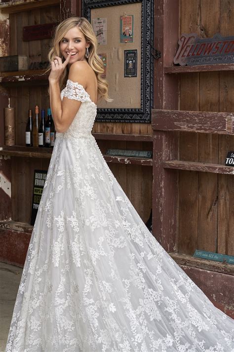 F211013 Beaded Sweetheart Neckline And Embroidered Lace Wedding Dress