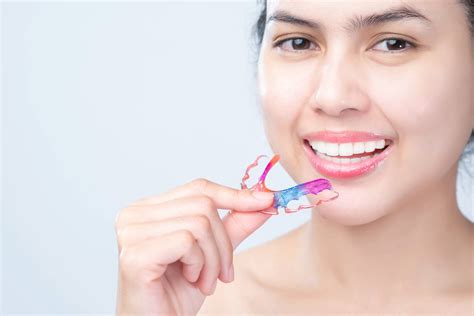 Clean Teeth Need a Clean Retainer. Here’s How! - Orthodontist Matt