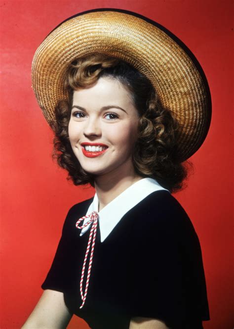 Fascinating Color Photos Of Shirley Temple When She Was Young In The