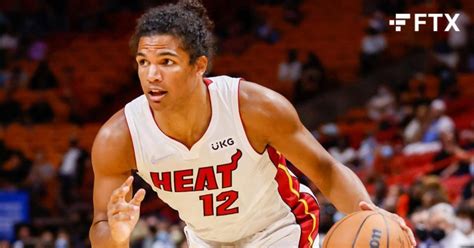 The Miami Heat Convert Dru Smith To Two Way Contract Miamis