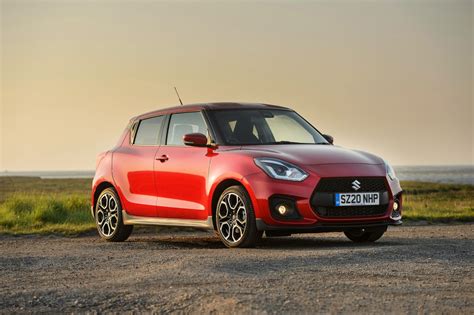 Suzuki Swift Sport Smart Hybrid In De Showroom Autopaper Meer