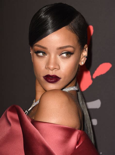 Rihanna 16 Sexy Pouts Thatll Make You Forget About Kylie Jenners