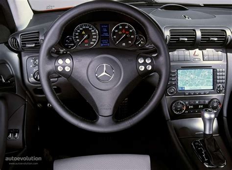 Mercedes Benz C Klasse Sport Coupe W203 Specs And Photos 2004 2005