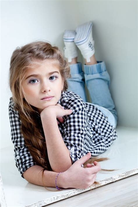 By Olga Duvanina 500px Children Photography Poses Tween Girl Photo