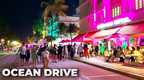 Miami Beach Walk Ocean Drive South Beach On Saturday Night With