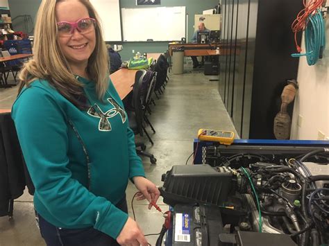 These Women Are Shifting Gears In The Spscc Automotive Program