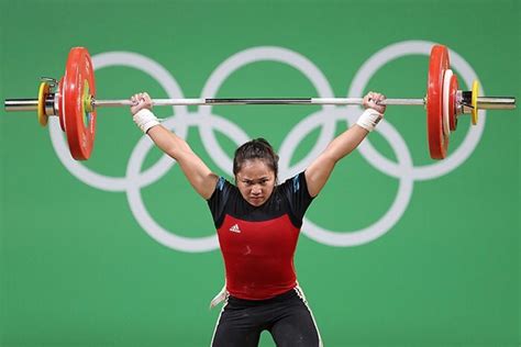 Hidilyn Diaz Won Silver Medal In The Rio Olympics Hidilyn Diaz Becomes First Filipino