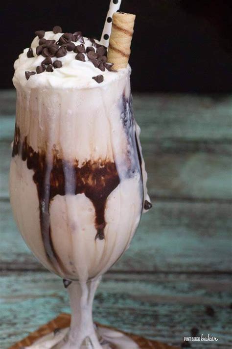Classic Vanilla Milkshake Recipe Pint Sized Baker