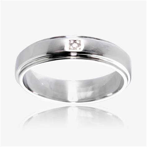 The perfect gift for yourself or your loved one. Sterling Silver Diamond Band Ring