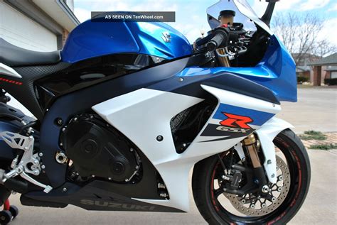 A 2002 gsxr 1000 is an incredibly fast motorcycle. 2011 Suzuki Gsxr 1000 (signature Color)