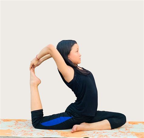 How To Do One Legged King Pigeon Pose Goglides