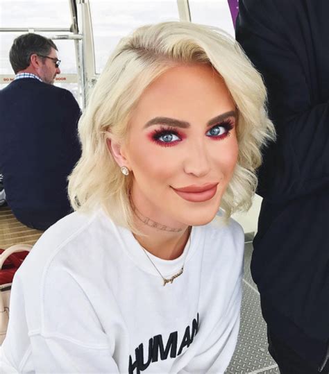 Transgender youtube channel best list. Transgender Women Share the First Makeup Product They Ever ...