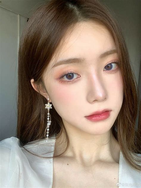 Pin By Yana Na Ra On Random Ulzzang Makeup Korean Beauty Girls Korean Natural Makeup