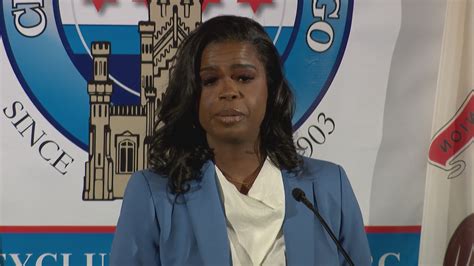 Kim Foxx Announces She Wont Run For 3rd Term As Cook County States Attorney Chicago News Wttw
