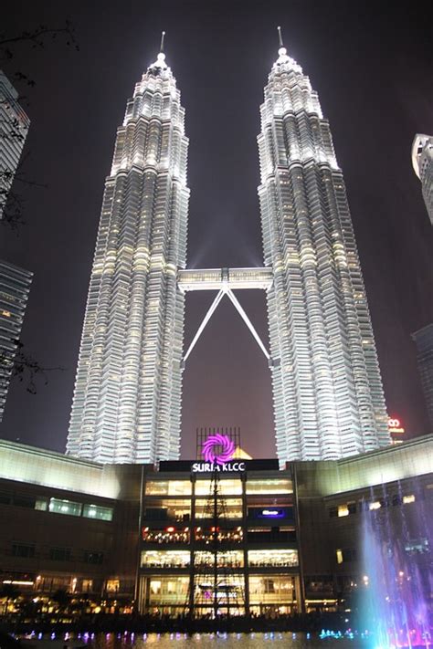 Klcc Gambar Fail Suria Klcc Petronas Twin Towers  Wikipedia Bahasa