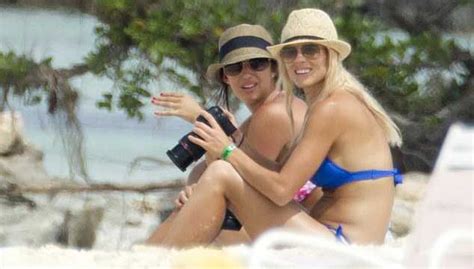 Sunny Days Elin Nordegren Fantastics Blue Bikini Body In The Bahamas