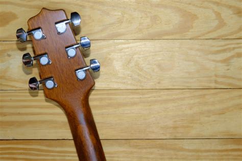 Guitar Machine Heads Types The Ultimate Guide To Tuning Pegs