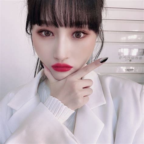 Hourly Siyeon On Twitter 시연┊siyeon Extended Play Metal Girl Twitter Update Girl Bands