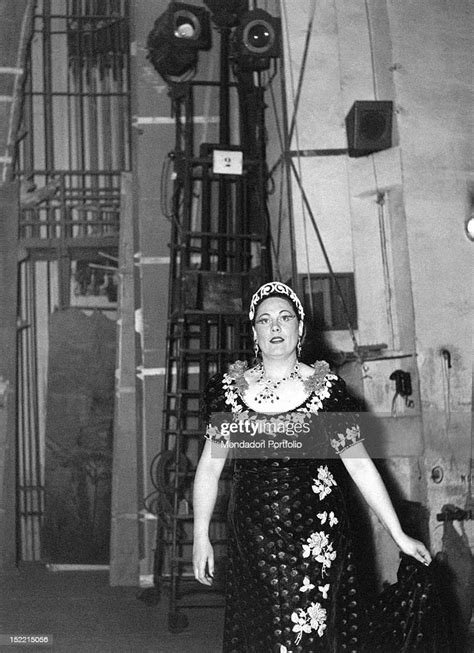 Italian Soprano Renata Tebaldi Posing Dressed As Tosca In The News
