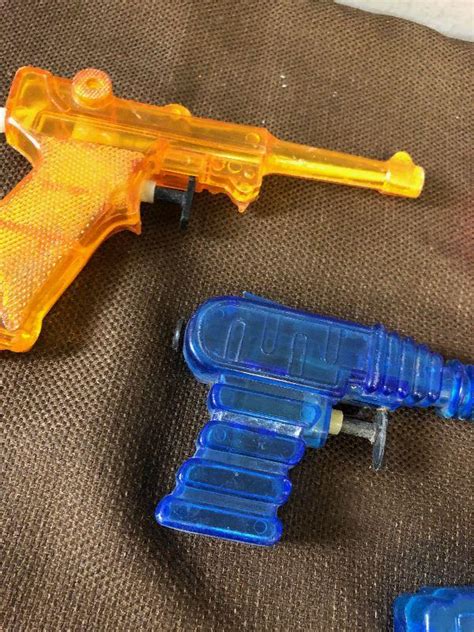 35 Vintage Squirt Guns