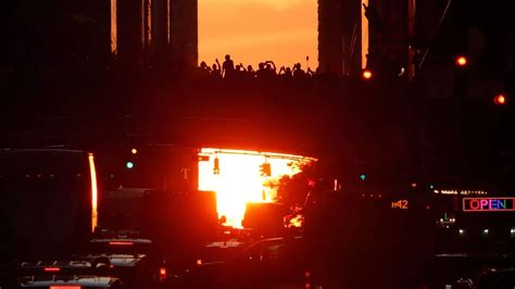 Dramatic Manhattanhenge Images Where Sun Aligns Perfectly With