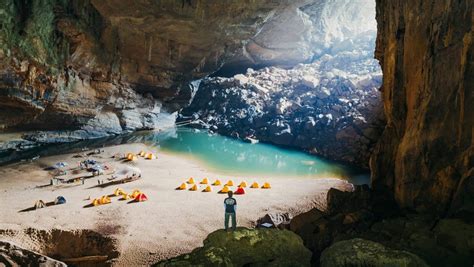 Exploring the spectacular Hang Son Doong river caves in Quang Binh ...