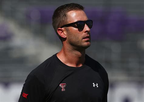 Kliff Kingsbury Rumors Usc Oc Free To Interview For Jets Cardinals