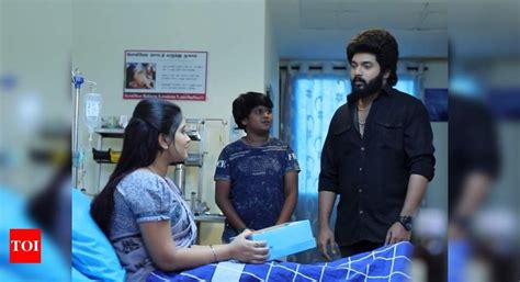 Sembaruthi Written Update May 28 2019 Adithya Comes Back From Mumbai Meets Parvathy At The